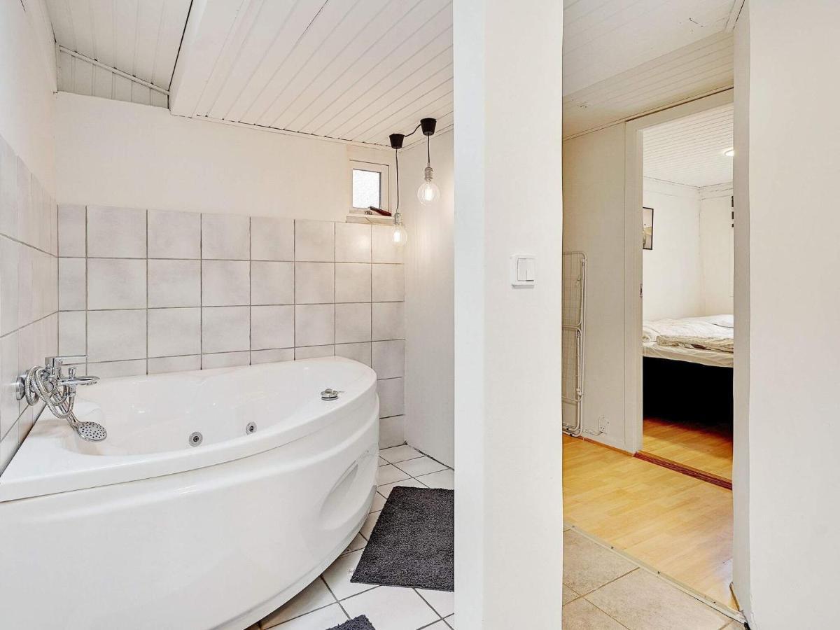 8 Person Holiday Home In R M Kongsmark Εξωτερικό φωτογραφία